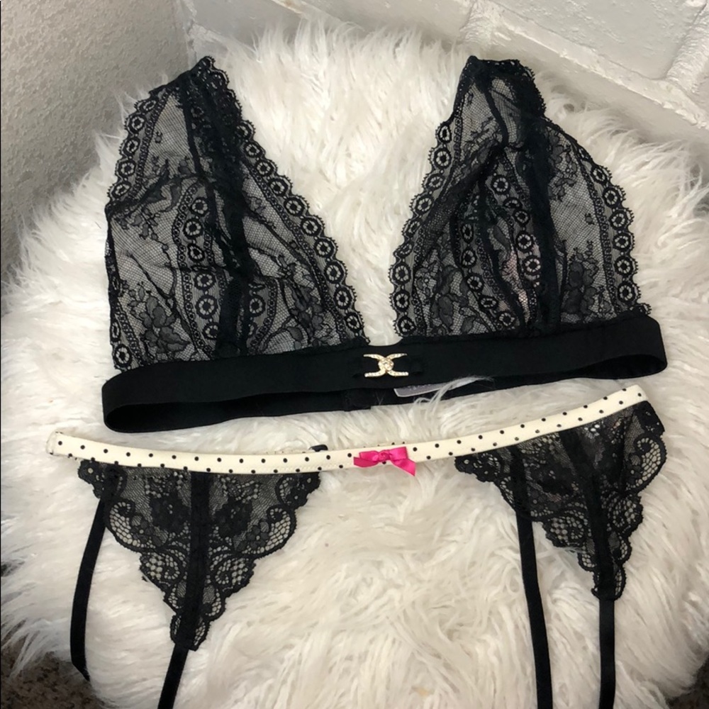 Victoria’s Secret Set